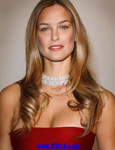 Bar Refaeli.jpg